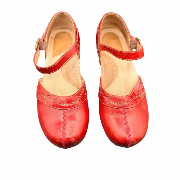 Dansko Red Leather Mary Jane Clog Heels Size 39 US 8.5–9 Floral Cutout Comfort - Picture 4 of 14